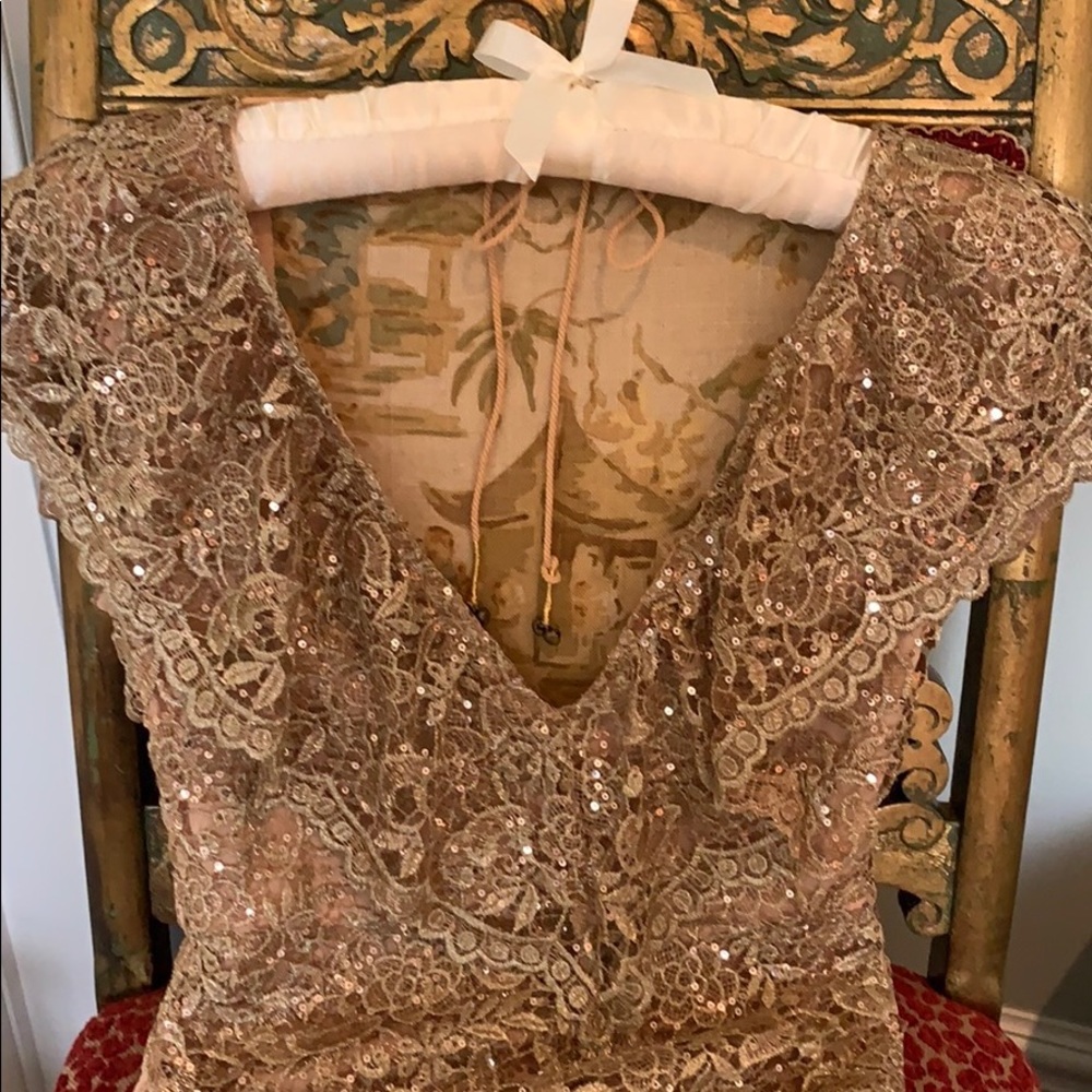SPELL & THE GYPSY COLLECTIVE NINA SHIFT MINI DRESS GOLD LACE AND SEQUINS - Picture 7 of 16